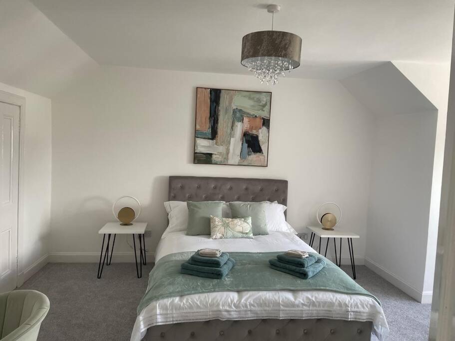 Fantastic Home In Brightons, Falkirk. Polmont Eksteriør bilde