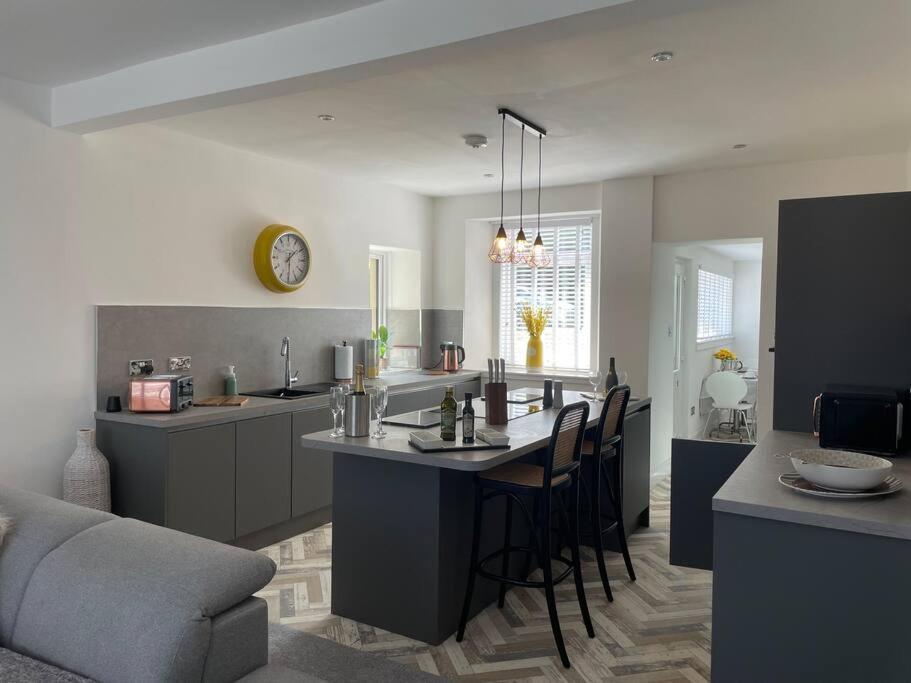 Fantastic Home In Brightons, Falkirk. Polmont Eksteriør bilde