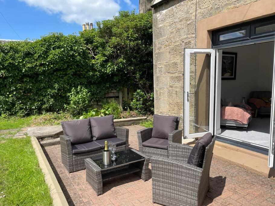 Fantastic Home In Brightons, Falkirk. Polmont Eksteriør bilde