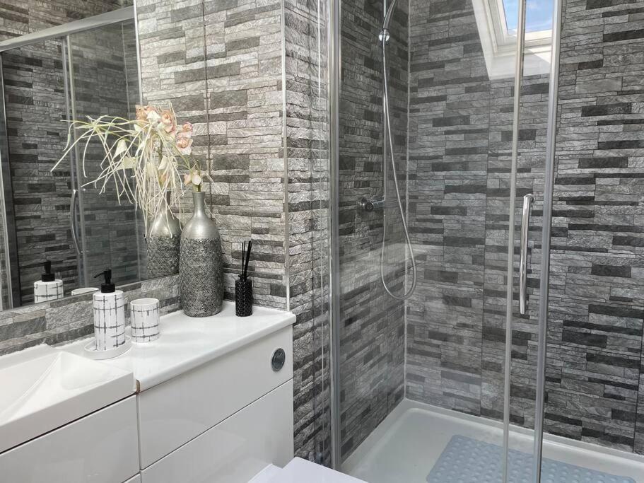 Fantastic Home In Brightons, Falkirk. Polmont Eksteriør bilde