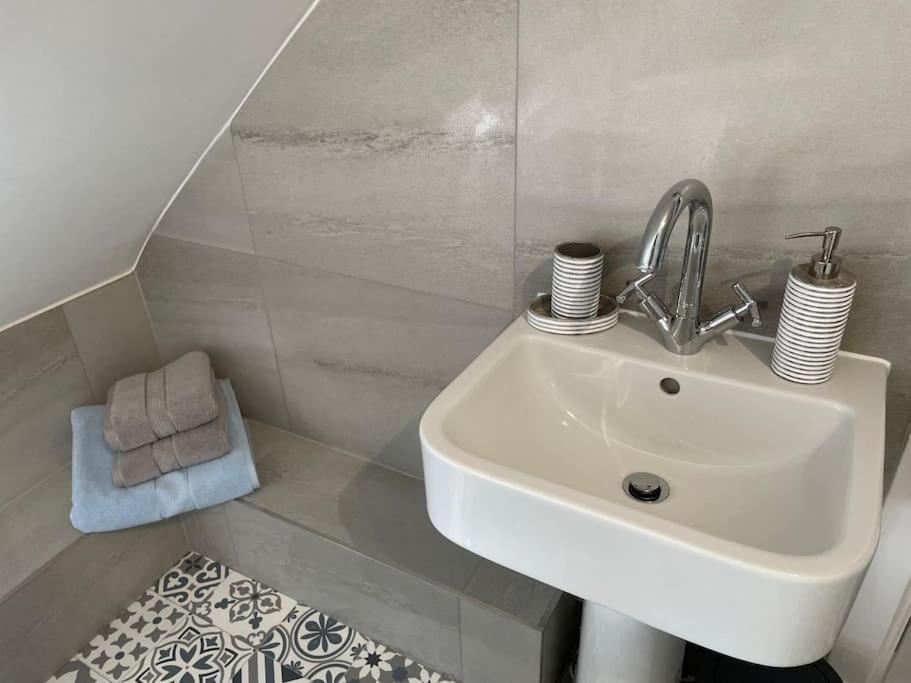 Fantastic Home In Brightons, Falkirk. Polmont Eksteriør bilde